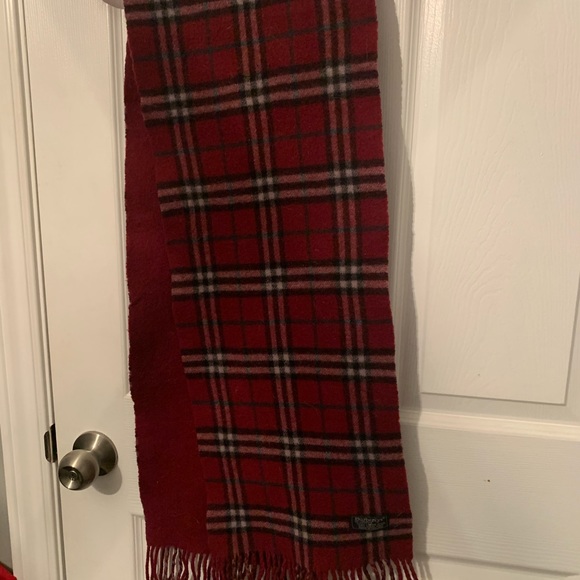 Vintage Burberry’s Scarf